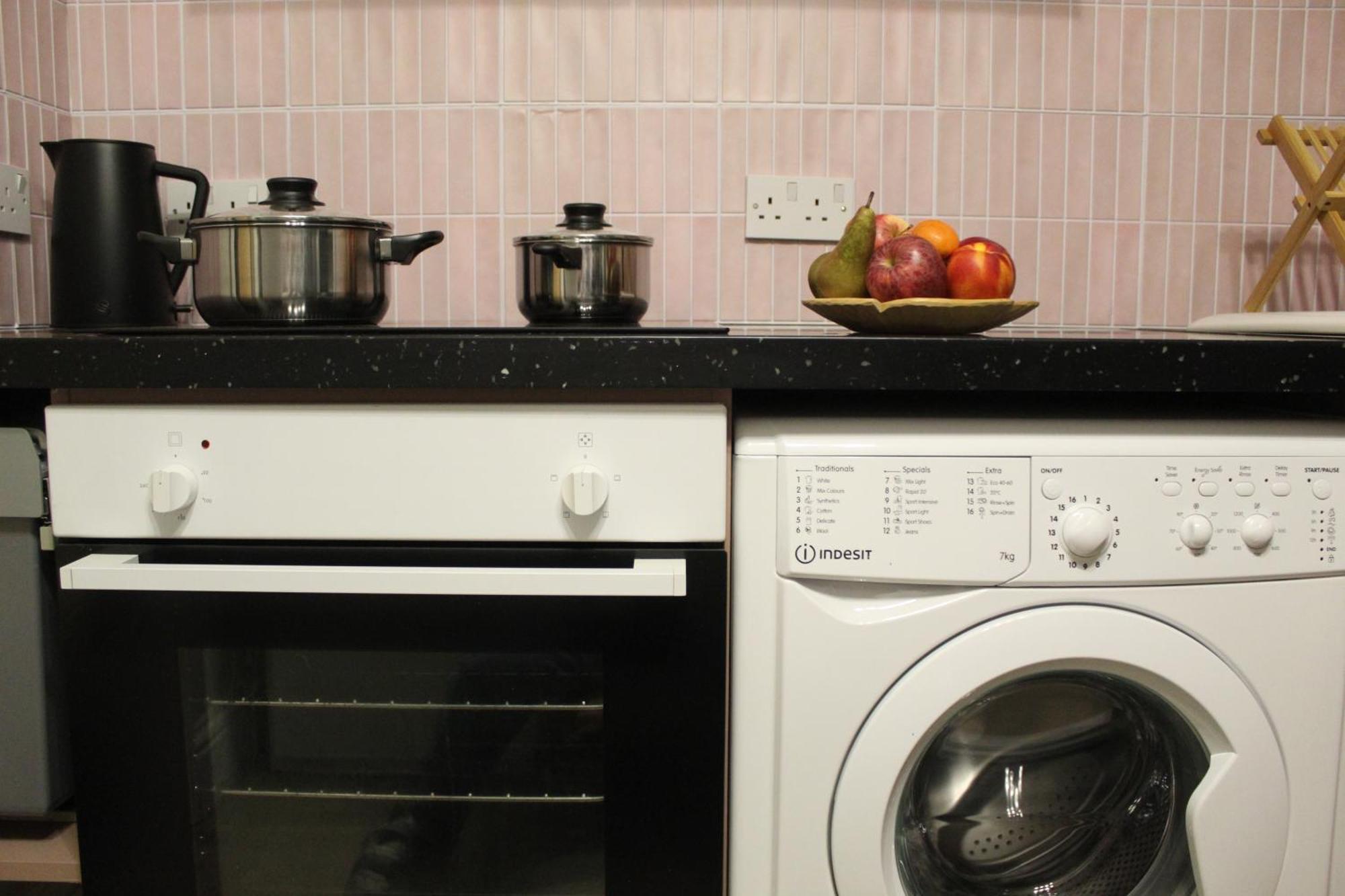 Peacehaven Retreat - 4 Minutes From The Beach! Pet Friendly! Weymouth Exterior foto