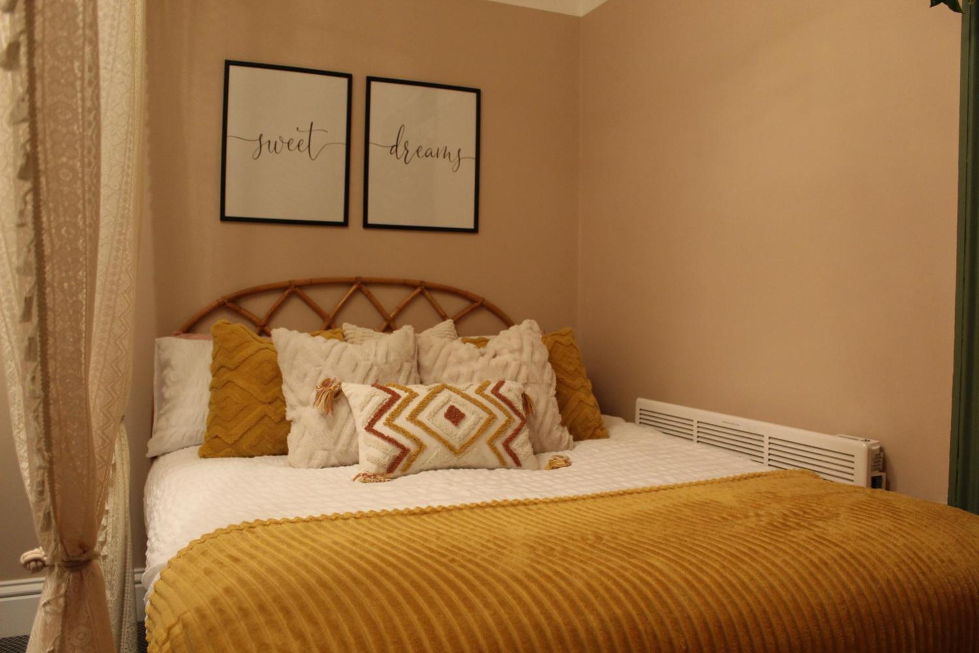 Peacehaven Retreat - 4 Minutes From The Beach! Pet Friendly! Weymouth Exterior foto