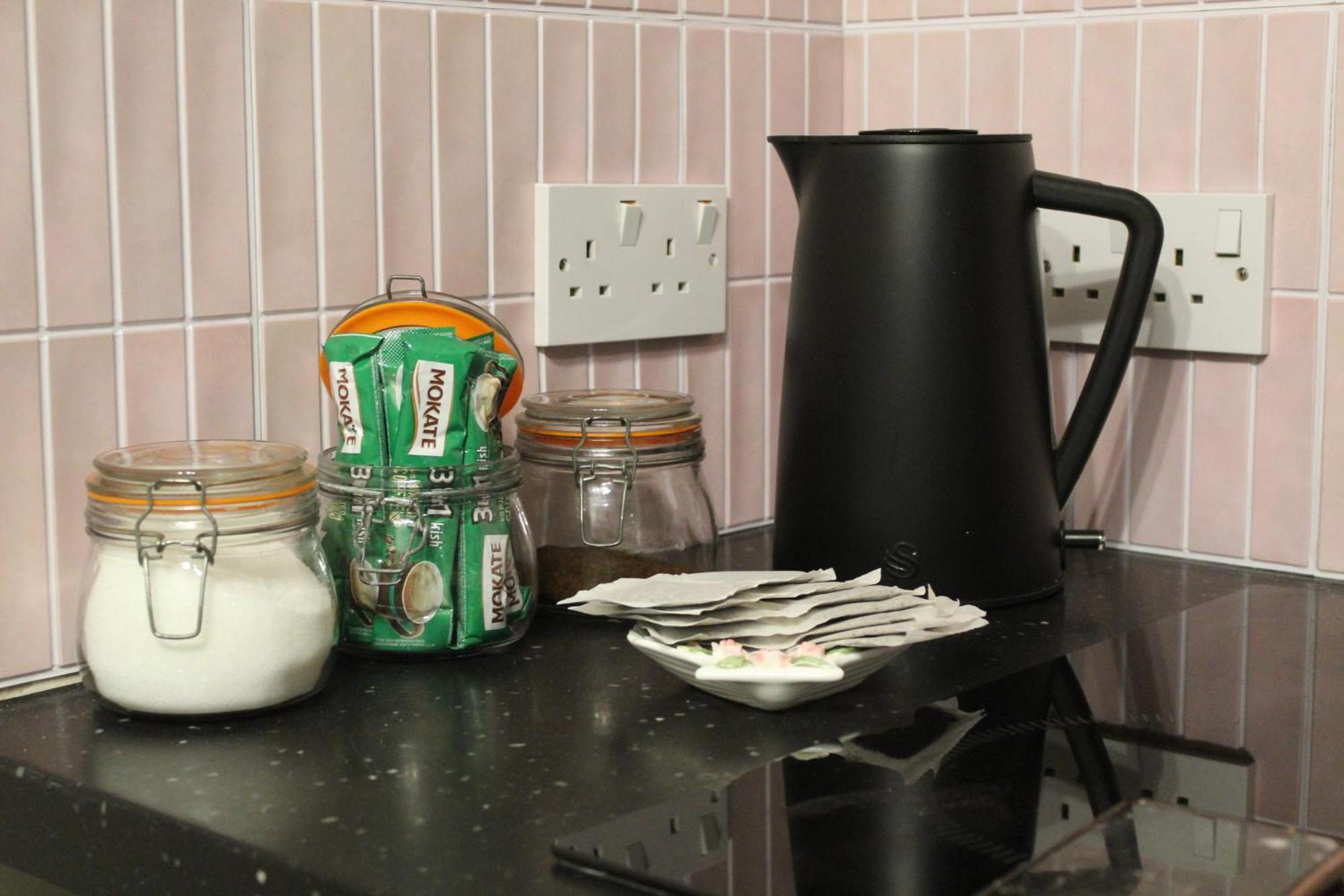 Peacehaven Retreat - 4 Minutes From The Beach! Pet Friendly! Weymouth Exterior foto